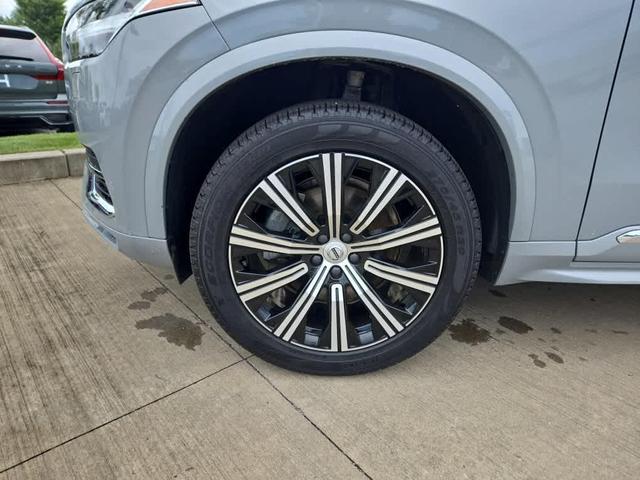 Photo of 2024 Metallic Volvo XC90