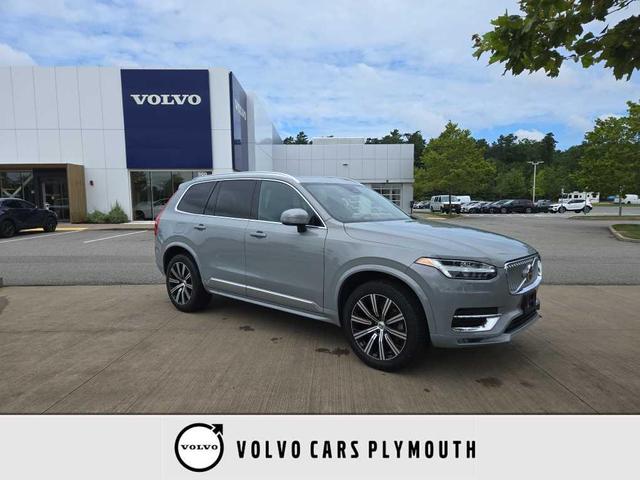 Photo of 2024 Metallic Volvo XC90