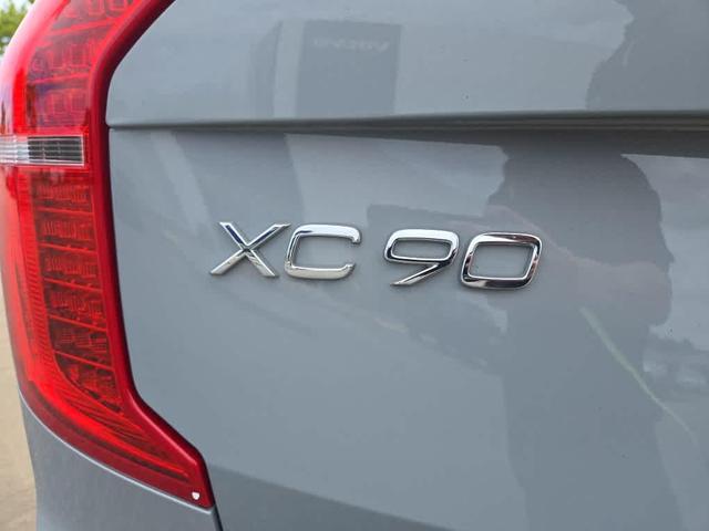 Photo of 2024 Metallic Volvo XC90
