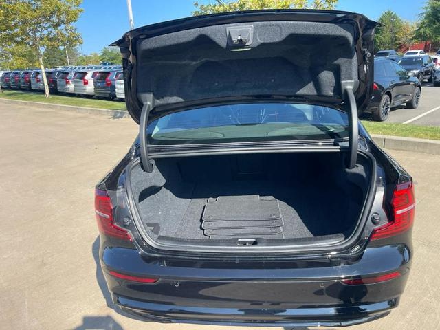 Photo of 2025 Onyx Black Metallic Volvo S60