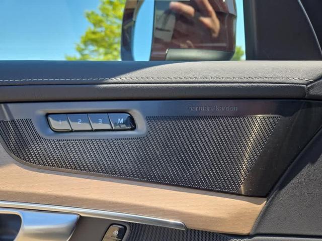 Photo of 2025 Mulberry Red Volvo XC90