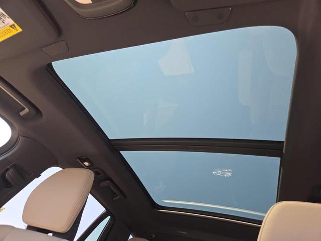 Photo of 2025 Mulberry Red Volvo XC90