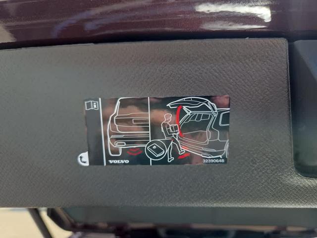 Photo of 2025 Mulberry Red Volvo XC90