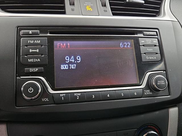 Photo of 2015 Silver Nissan Sentra