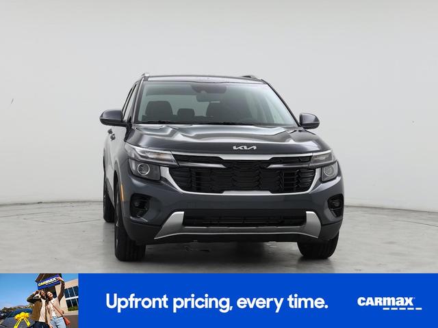 Photo of 2025 Gray Kia Seltos
