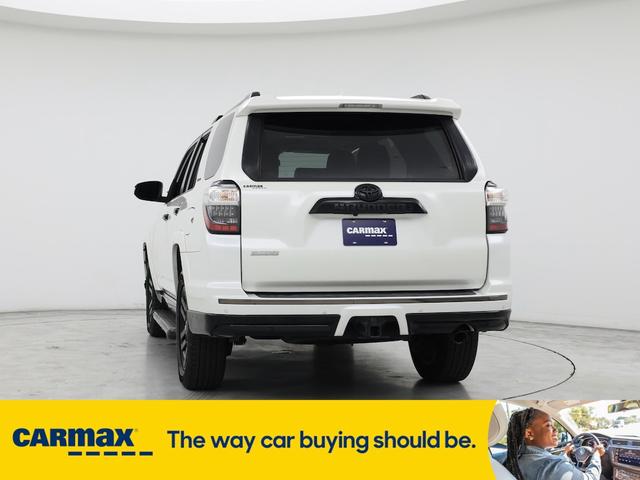 Photo of 2019 White Toyota 4Runner