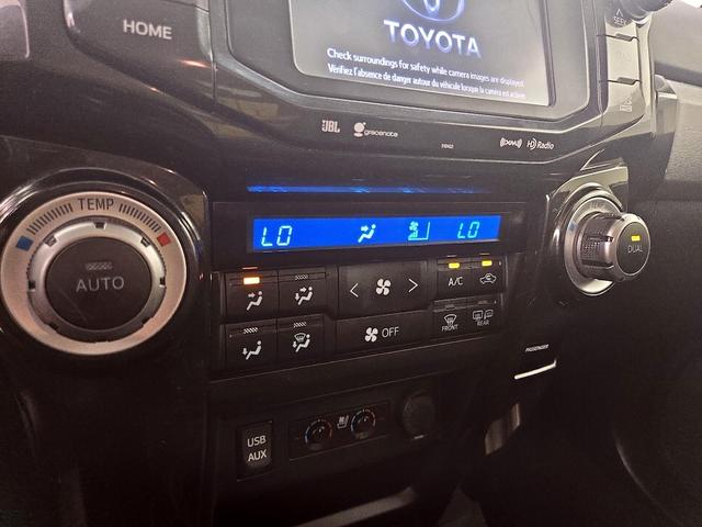 Photo of 2019 White Toyota 4Runner
