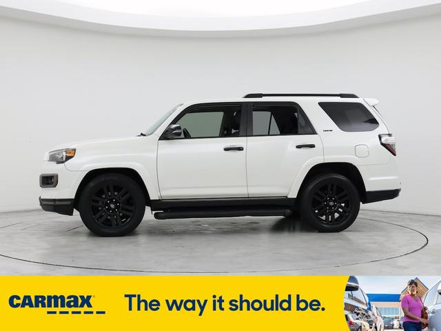 Photo of 2019 White Toyota 4Runner