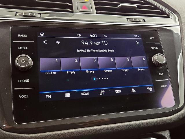 Photo of 2022 Gray Volkswagen Tiguan