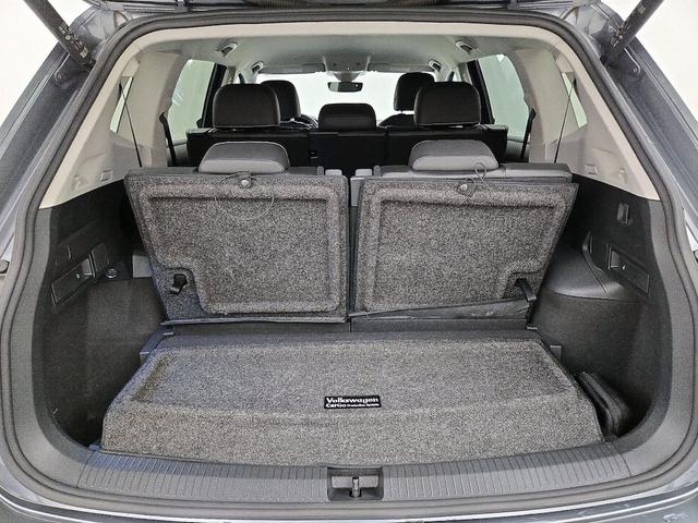 Photo of 2022 Gray Volkswagen Tiguan