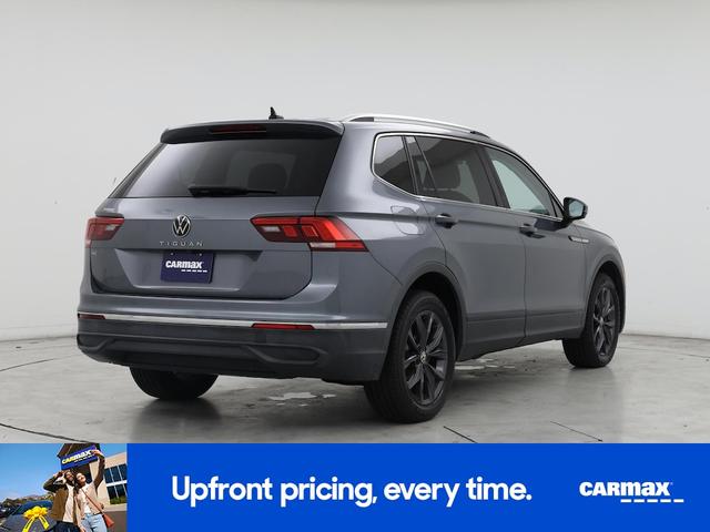 Photo of 2022 Gray Volkswagen Tiguan