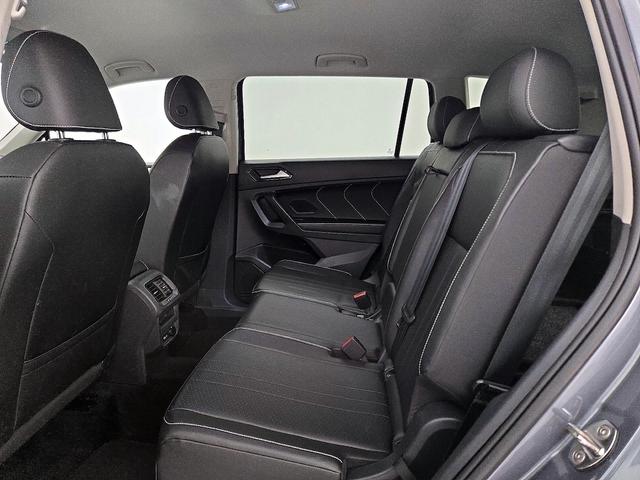 Photo of 2022 Gray Volkswagen Tiguan
