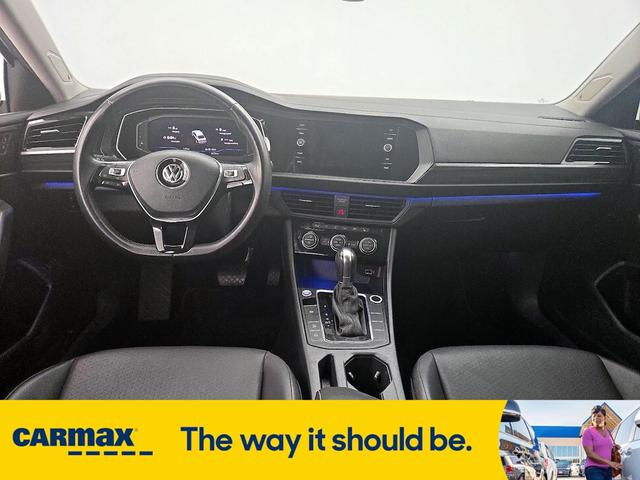 Photo of 2019 Blue Volkswagen Jetta