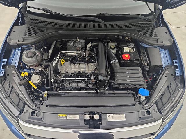 Photo of 2019 Blue Volkswagen Jetta
