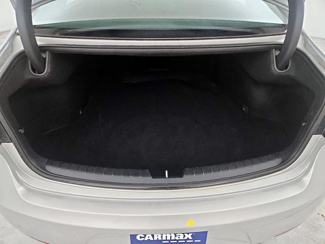 Photo of 2017 Silver Kia Cadenza