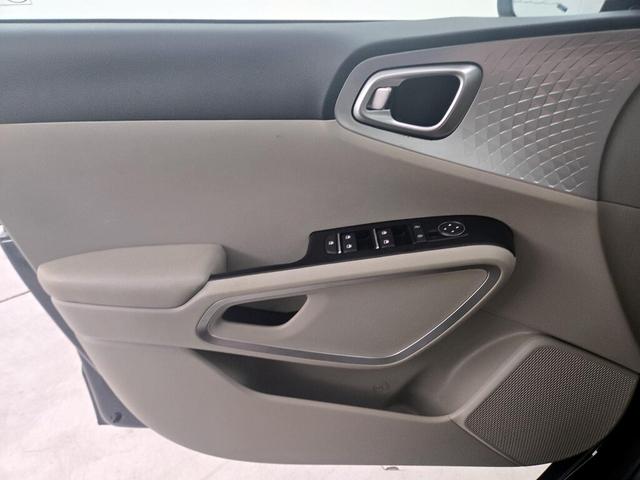 Photo of 2021 Gray Kia Soul