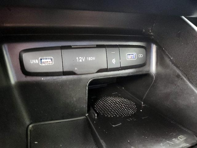 Photo of 2024 Black Hyundai SANTA CRUZ