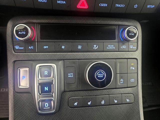Photo of 2023 Silver Hyundai PALISADE