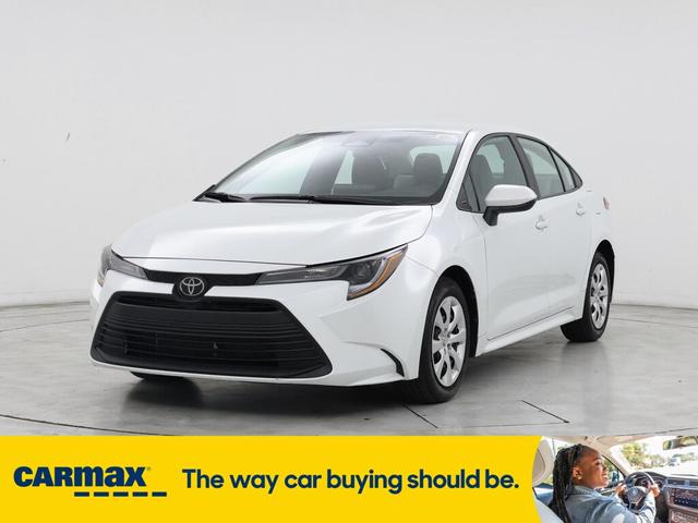 Photo of 2024 White Toyota Corolla