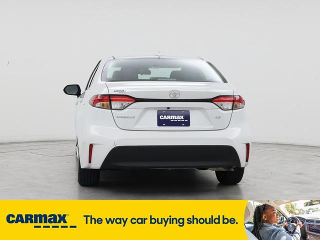 Photo of 2024 White Toyota Corolla