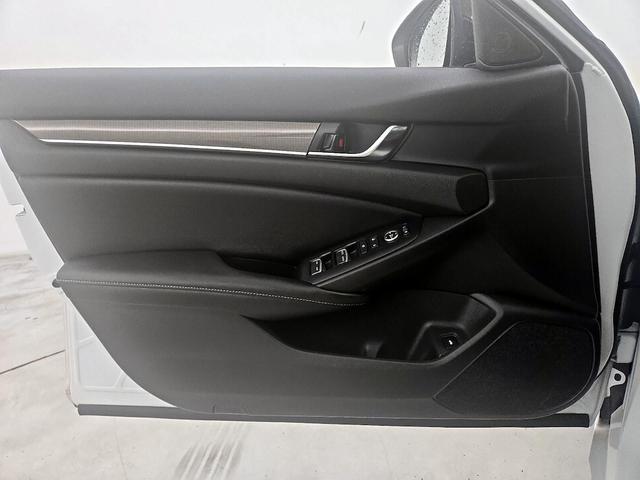 Photo of 2021 White Honda Accord