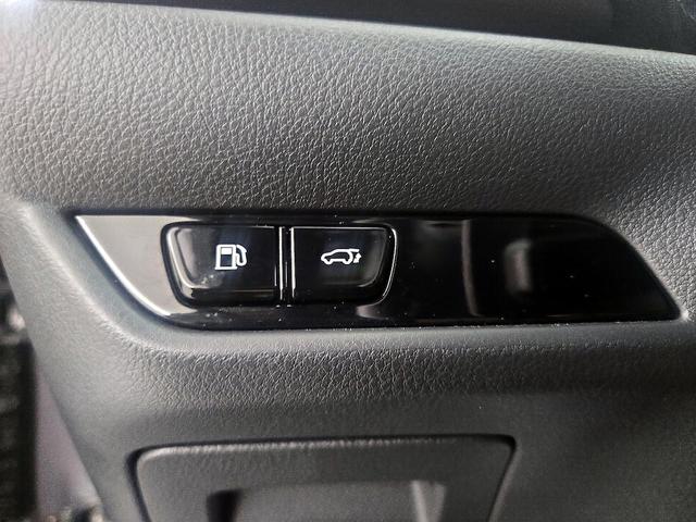 Photo of 2022 Gray Lexus NX 350h