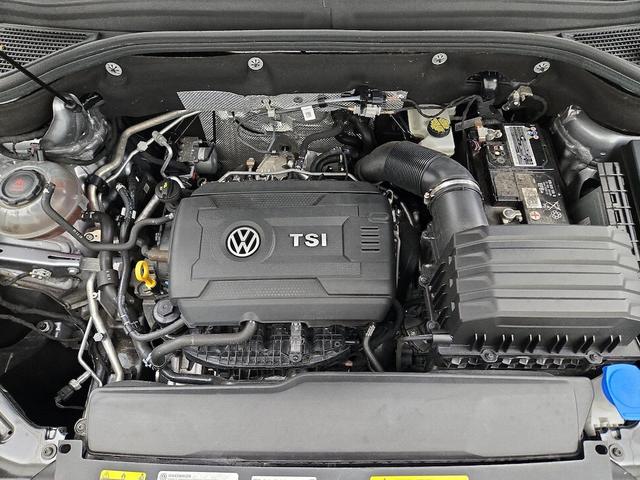 Photo of 2022 Silver Volkswagen Atlas