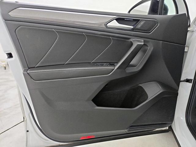 Photo of 2022 White Volkswagen Tiguan