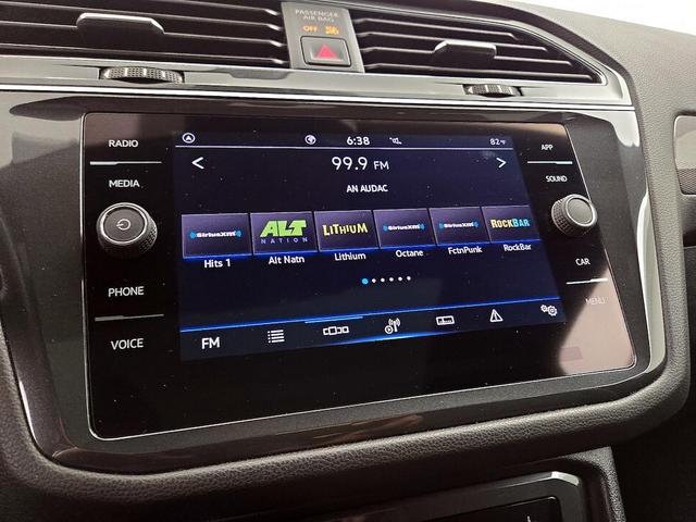 Photo of 2022 White Volkswagen Tiguan