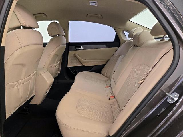 Photo of 2016 Brown Hyundai SONATA