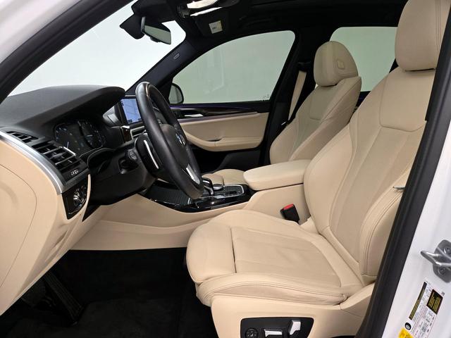 Photo of 2022 White BMW X3