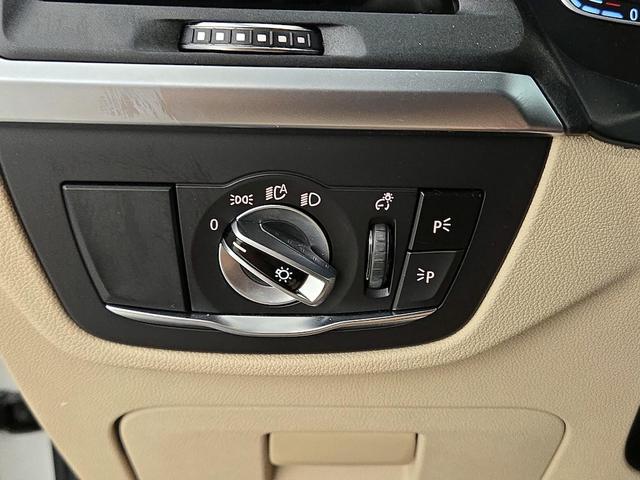 Photo of 2022 White BMW X3