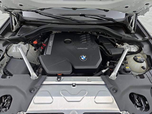 Photo of 2022 White BMW X3
