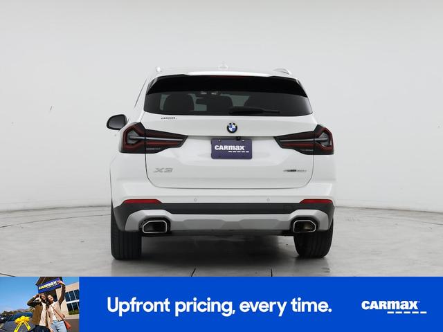 Photo of 2022 White BMW X3