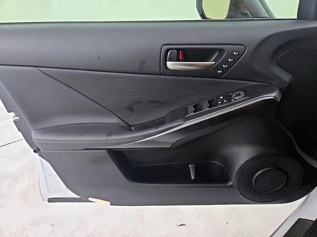 Photo of 2023 White Lexus IS 350