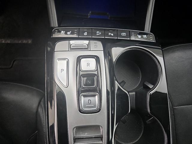 Photo of 2023 Silver Hyundai TUCSON