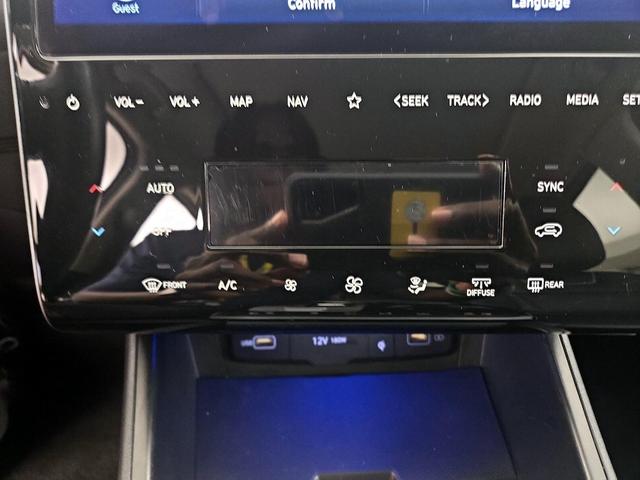 Photo of 2023 Silver Hyundai TUCSON