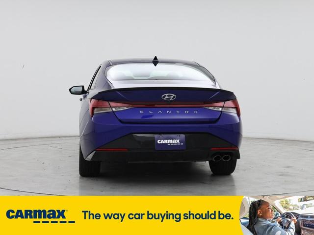 Photo of 2023 Blue Hyundai ELANTRA