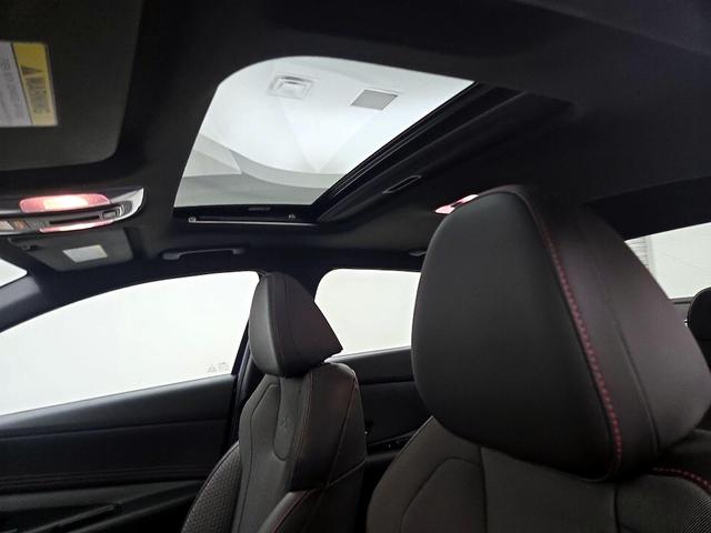 Photo of 2023 Blue Hyundai ELANTRA