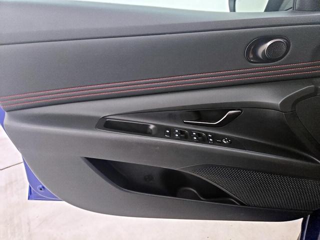 Photo of 2023 Blue Hyundai ELANTRA