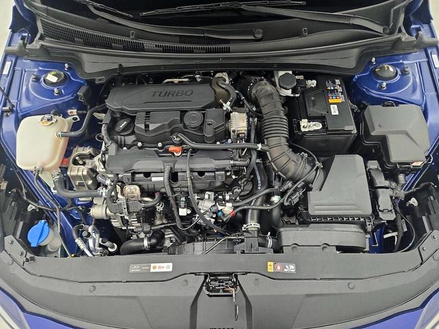 Photo of 2023 Blue Hyundai ELANTRA