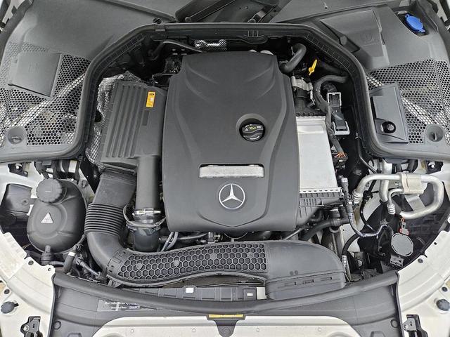 Photo of 2018 White Mercedes-Benz C-Class