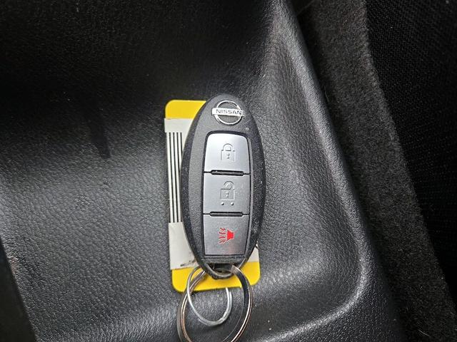 Photo of 2019 Black Nissan Kicks