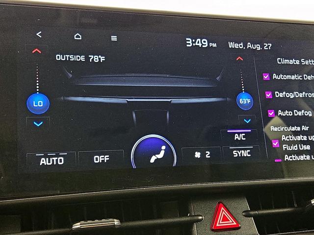 Photo of 2023 White Kia Sportage