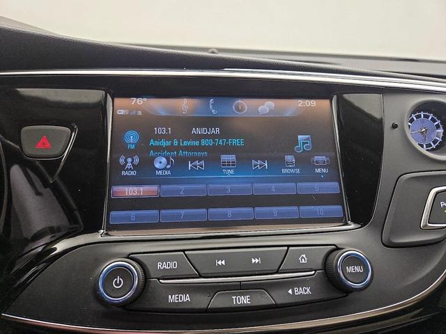 Photo of 2017 Red Buick Envision