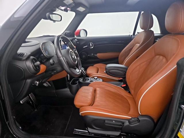 Photo of 2022 Green MINI Convertible