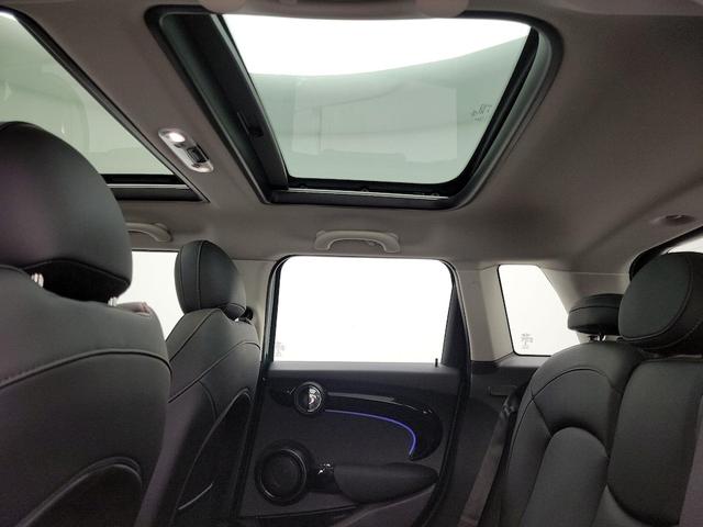 Photo of 2022 Green MINI Hardtop