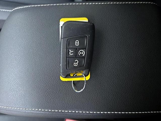 Photo of 2023 Silver Volkswagen Tiguan