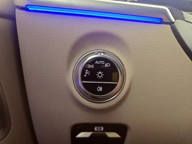 Photo of 2023 Gray Mercedes-Benz C-Class