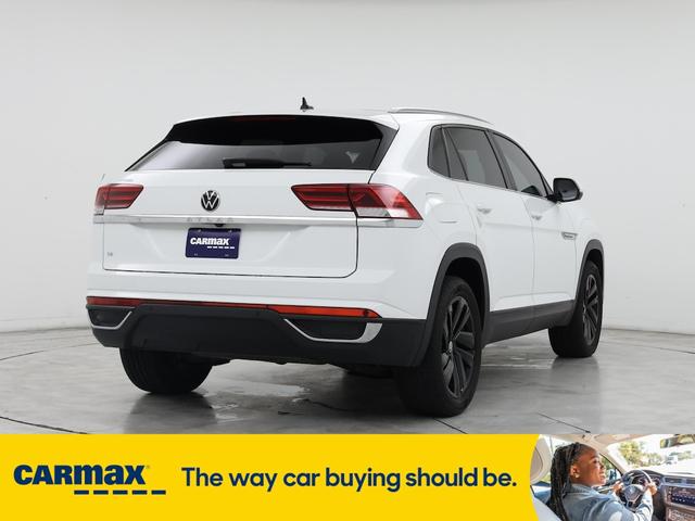 Photo of 2022 White Volkswagen Atlas Cross Sport